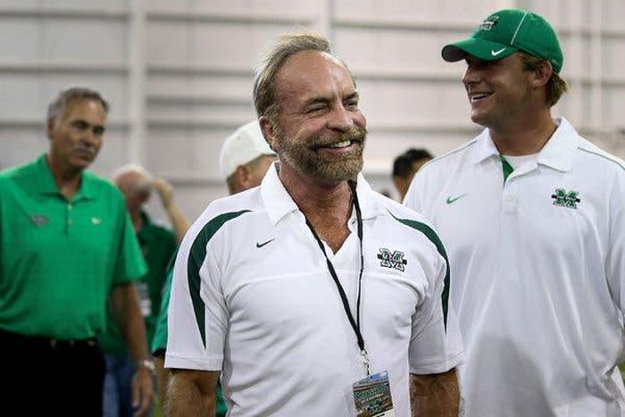 Coal billionaire, a major Gop Donor, dies in a helicopter crash