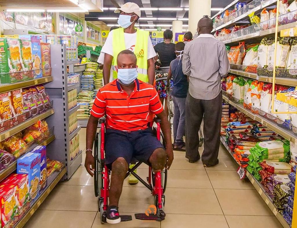 Akothee comes to the rescue of homeless man after donating a wheelchair to him (Photos)