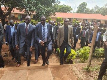 DP William Ruto, Governor Wycliffe Oparanya and Dr Boni Khalwale at Kakamega Pri School