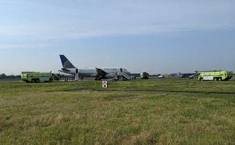 Newark airport 'emergency' briefly halts flights, causing delays, officials say