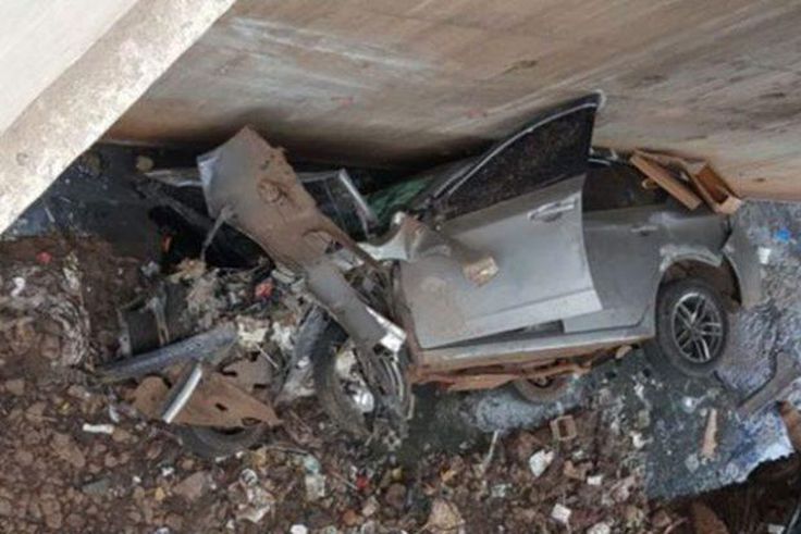 Two rushed to hospital as speeding vehicle plunges into Nairobi River