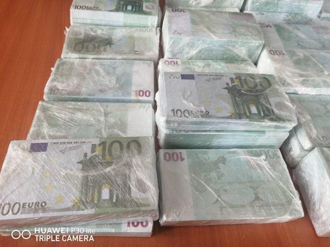 102 million in Fake Euros found in a house in Githurai