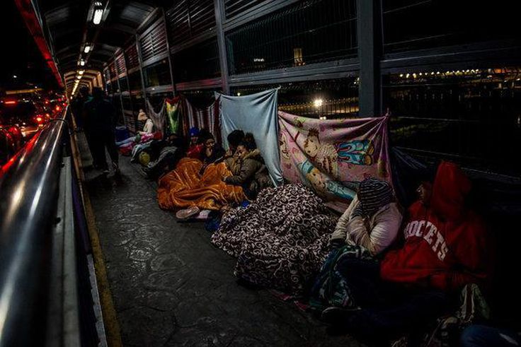 Court temporarily backs protocols to keep asylum seekers in Mexico