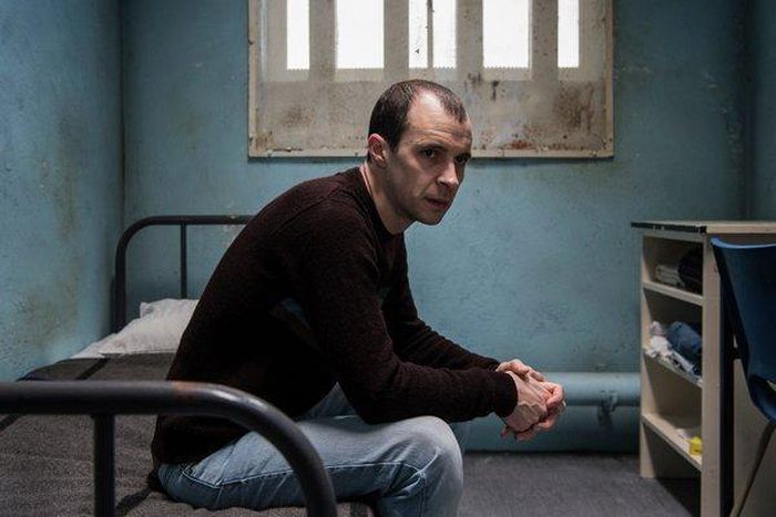 'Maze' review: A prison break and a confidence game