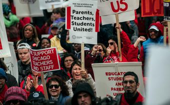National Democrats Signal Support as Chicago Teachers' Strike Stretches On