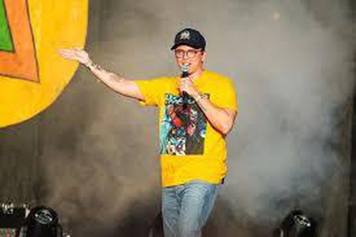 Logic adds a No. 1 album to his 2019 chart toppers