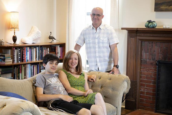 Buying a Weekend House With Friends: Is It Really a Good Idea?