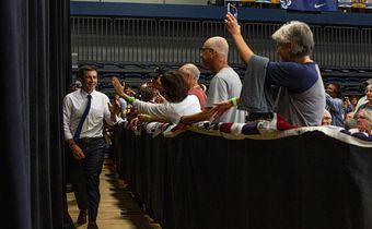 Bernie Sanders Almost Won Iowa in 2016. He Knows He Can't Slip Now.