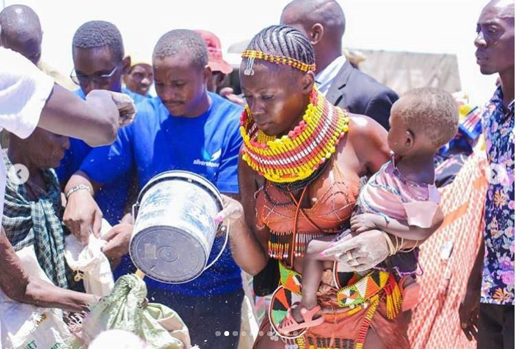 Akothee wins hearts after donating food and water to Turkana residents