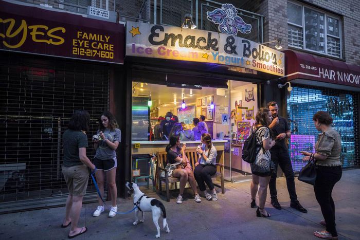 'It's Like Watching New York Melt': As Towers Rise, an Old Neighborhood Fades