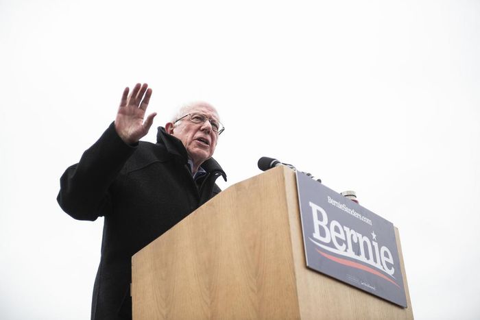 Democrats Tread Lightly in Defending One of Their Own