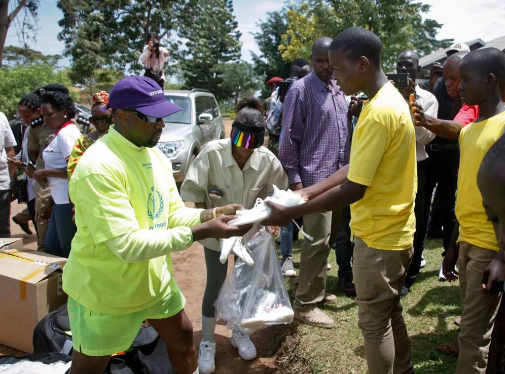 ___8997618___2018___10___19___14___We-all-know-that-Kanye-West-recently-traveled-to-Uganda-to-chip-away-at-his-forthcoming-album-Yhandi-but-it-looks-like-hes-also-getting-in-touch-with-the-people-of-the-Mother-Land.