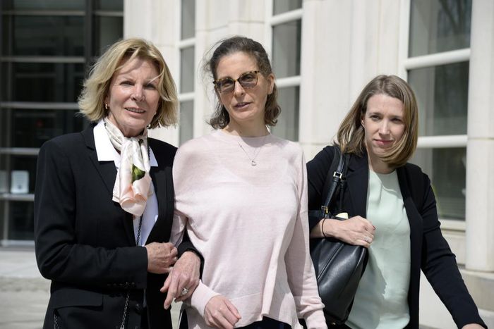 Once Idolized, Guru of Nxivm 'Sex Cult' to Stand Trial Alone