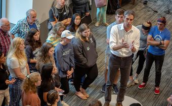 O'Rourke Urges Financial Giants to Cut Services for Gun Sales