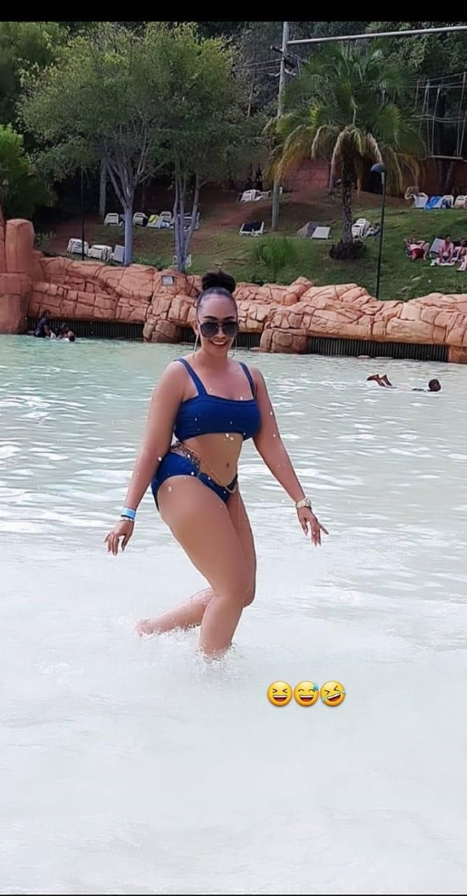 Zari Hassan flaunts her sexy curves in tiny Blue Bikini (Photos)