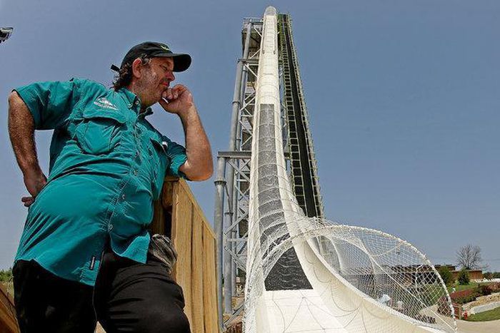 Judge dismisses charges in boy's decapitation on 170-foot-tall waterslide