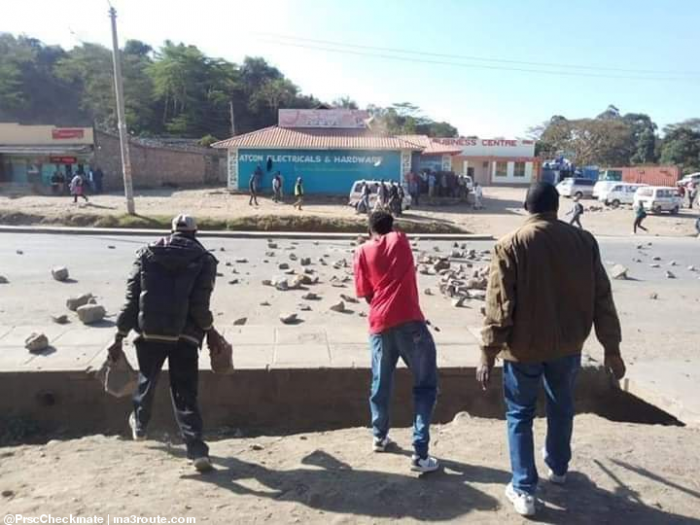 Major Highway blocked as matatu saccos clash