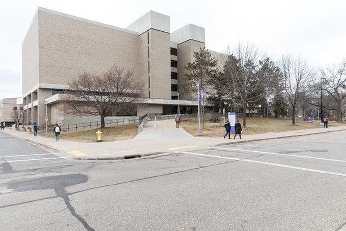 At struggling rural colleges, no future for history degrees