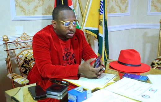 Nairobi Governor Mike Sonko holds meeting with Jubilee MCAs at his Upper Hill office to hinder impeachment motion
