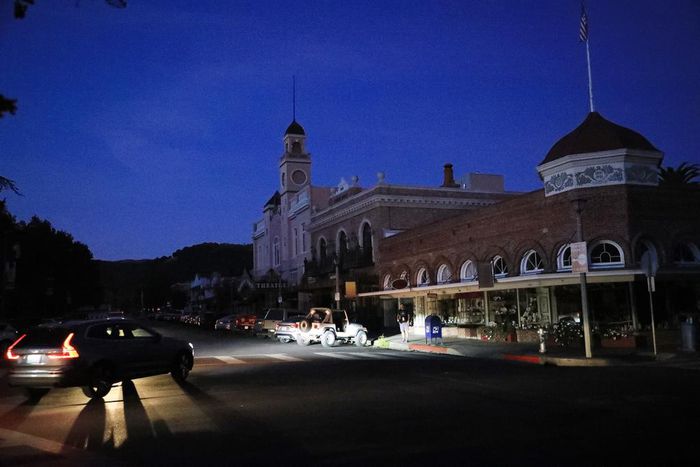 Even a Blackout Can Shine a Light on the Wealth Gap in California