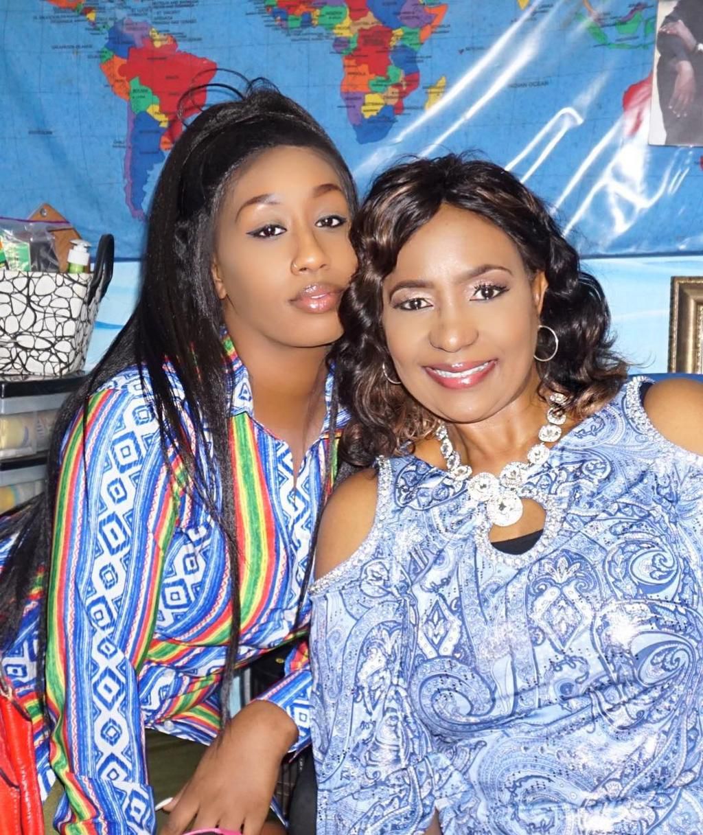 Victoria Kimani with her mum (Instagram)