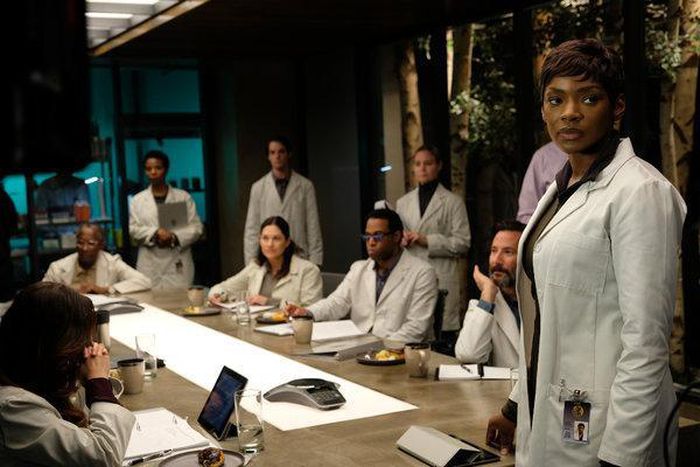 Review: In 'The Passage,' the bloodsuckers are vampire-adjacent