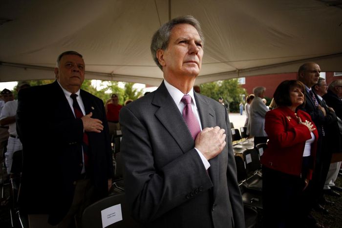 Walter B. Jones, 76, Dies; Republican Turned Against Iraq War