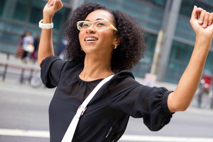 ___9086823___2018___11___9___7___TNMWomenHappyPraisePrayExcited-strong-independent-woman-FEATURE-