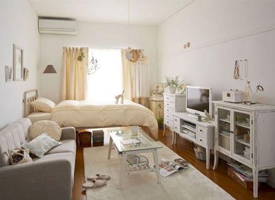 A photo of an apartment bedroom décor ideas and remodel (Michael Feldman)