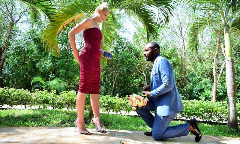 KTN Journalist proposes to Mzungu girlfriend (Chanji/Facebook)