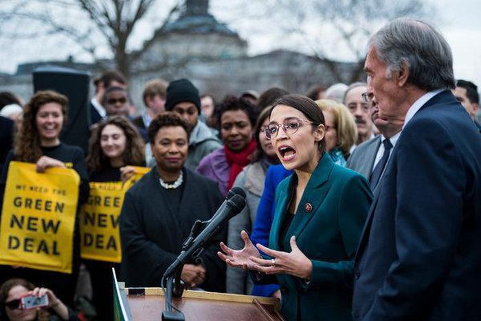 Ocasio-Cortez team flubs a green new deal summary, and Republicans pounce