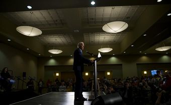 Biden's 2020 Rivals Attack Him From the Left on Climate Change