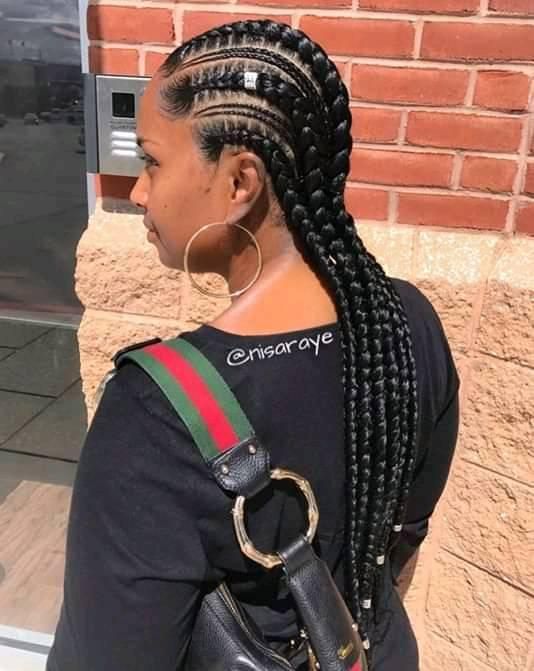 Cornrow hairstyles for a different look (Facebook - hairstyles)