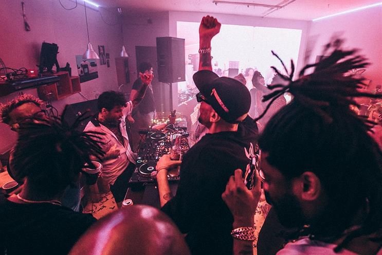 Different types of neighbors you are likely to meet in your neighborhood