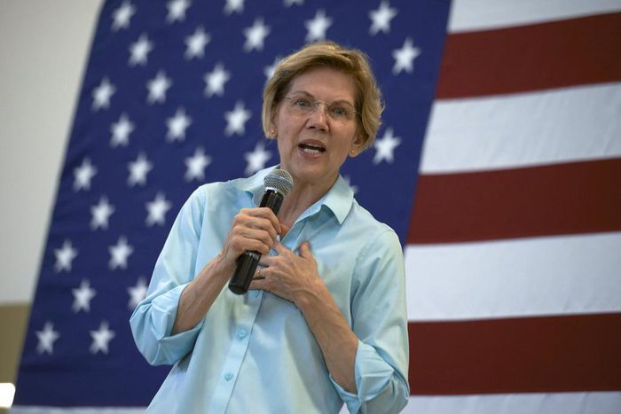 Warren Calls Trump a White Supremacist