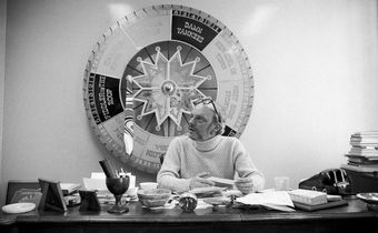 Hal Prince, Giant of Broadway and Reaper of Tonys, Dies at 91