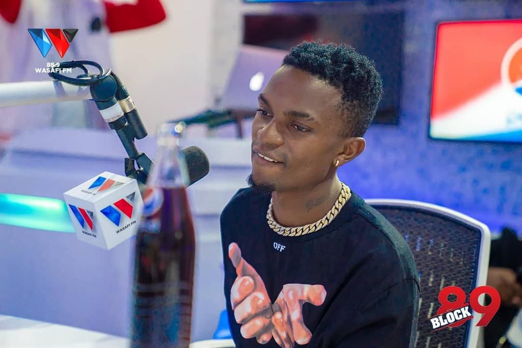 Rayvanny suprises his producer with a new car