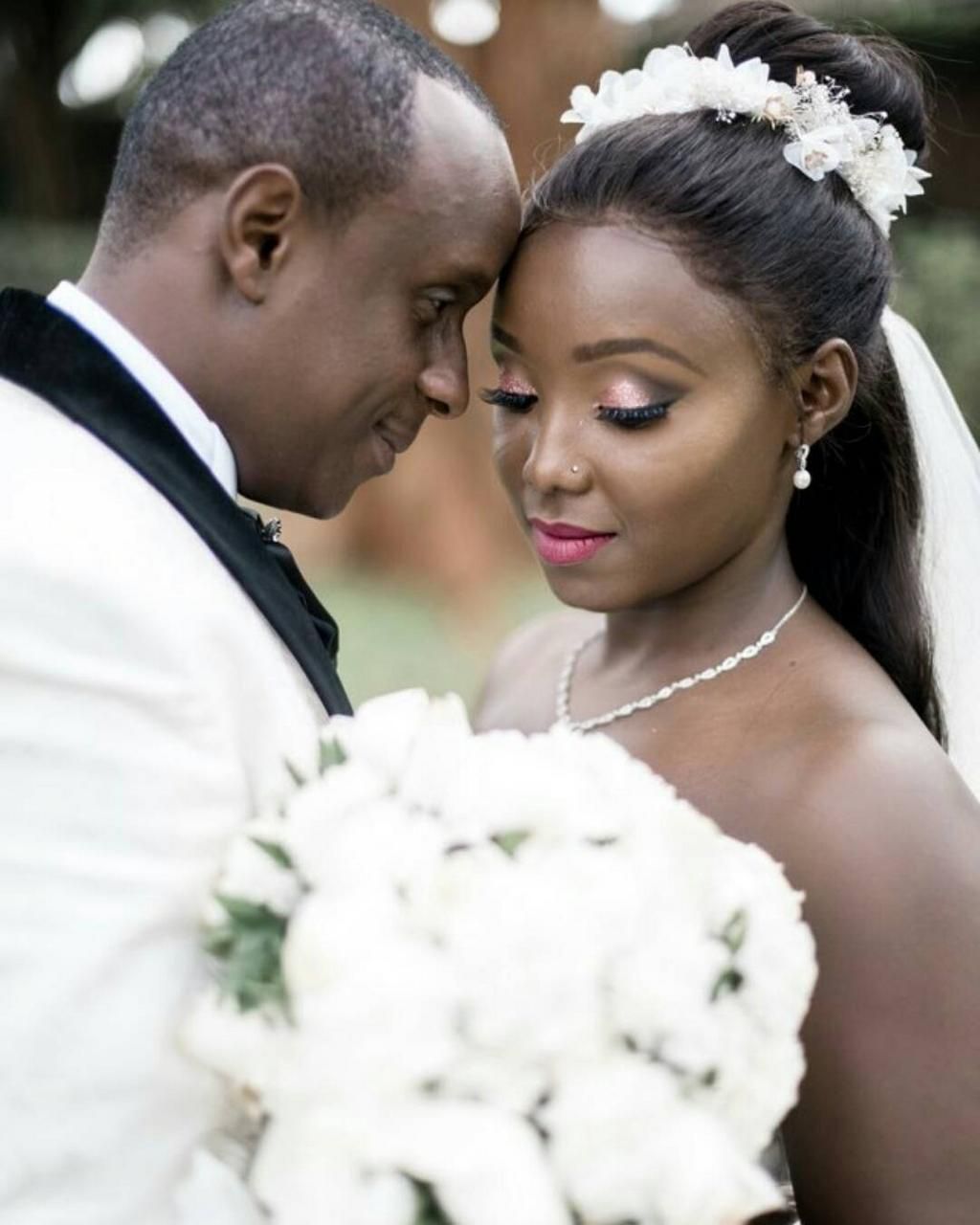 Kate actress showers hubby with this sweet message on wedding anniversary