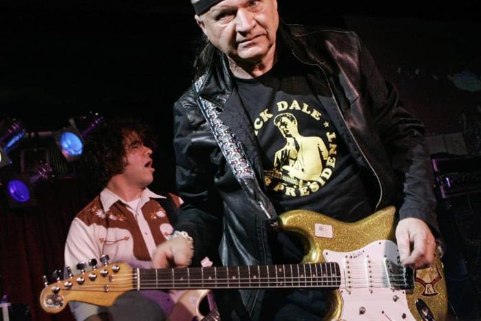 Dick Dale, king of the surf guitar, is dead at 81