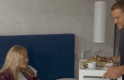 Breakfast in bed (Giphy)