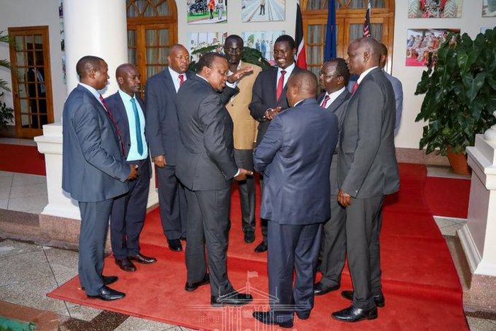 Uhuru holds private meeting with Rift Valley Governors