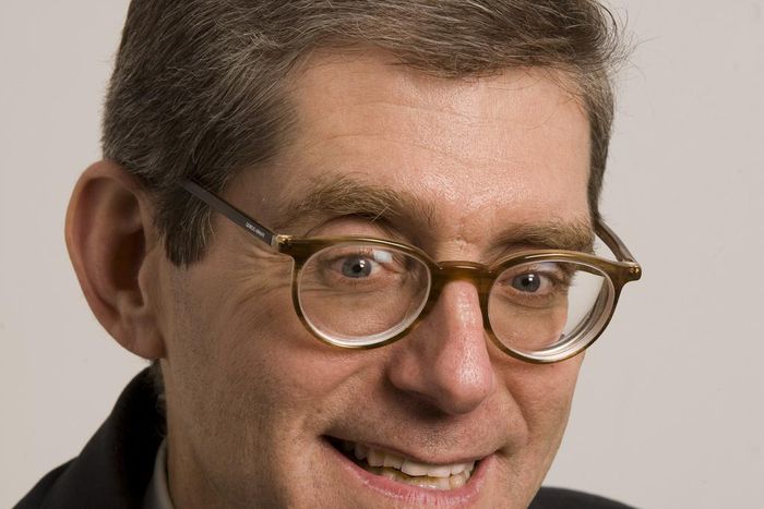 Robert Pear, a Mainstay Times Reporter in Washington, Dies at 69