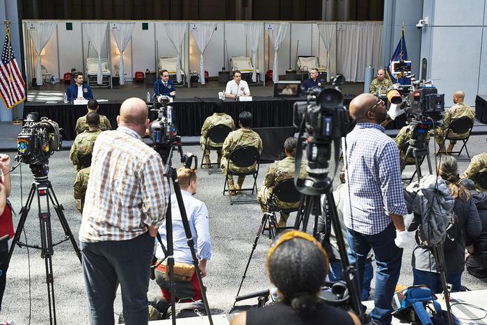 De Blasio Used Last-Minute Text to Tell Cuomo Schools Would Stay Shut