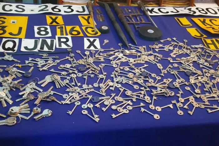 6 arrested by DCI detectives, vehicles and fake number plates recovered (Twitter/DCI)