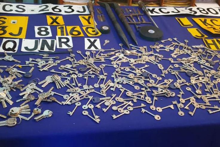 6 arrested by DCI detectives, vehicles and fake number plates recovered (Twitter/DCI)