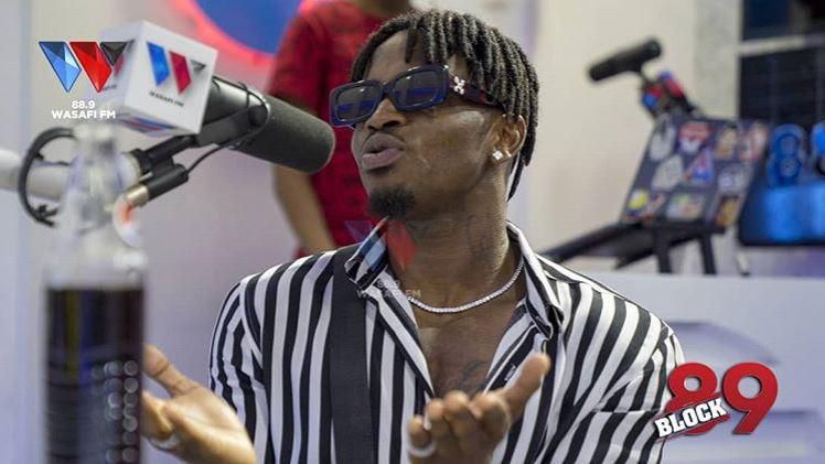 Diamond Platnumz meets his father for the first time, makes peace (Wasafi)