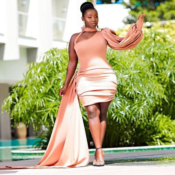 Kate Actress flaunts her curves as she turns 33