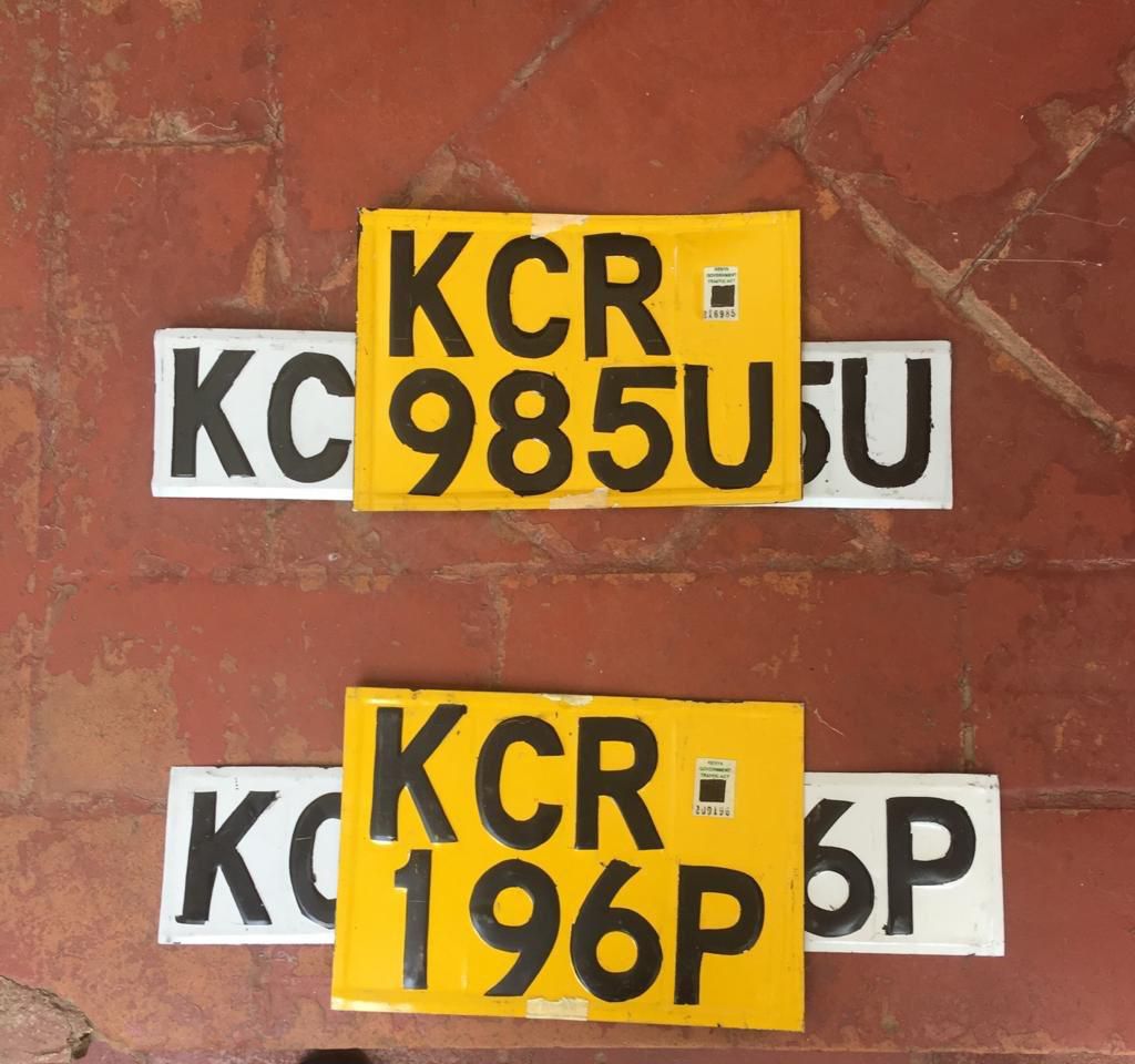 Number plates recovered in the boot of the Mercedes Benz (Twitter)