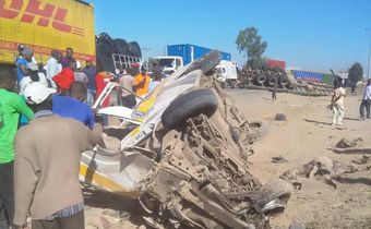Gruesome accident as Trailer rams into Matatu along Nakuru Highway