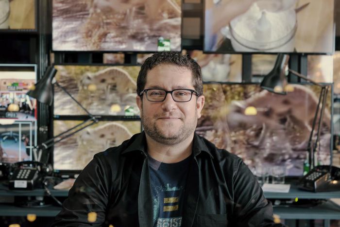 In 'Network,' a Stage Manager Comes Out of the Shadows